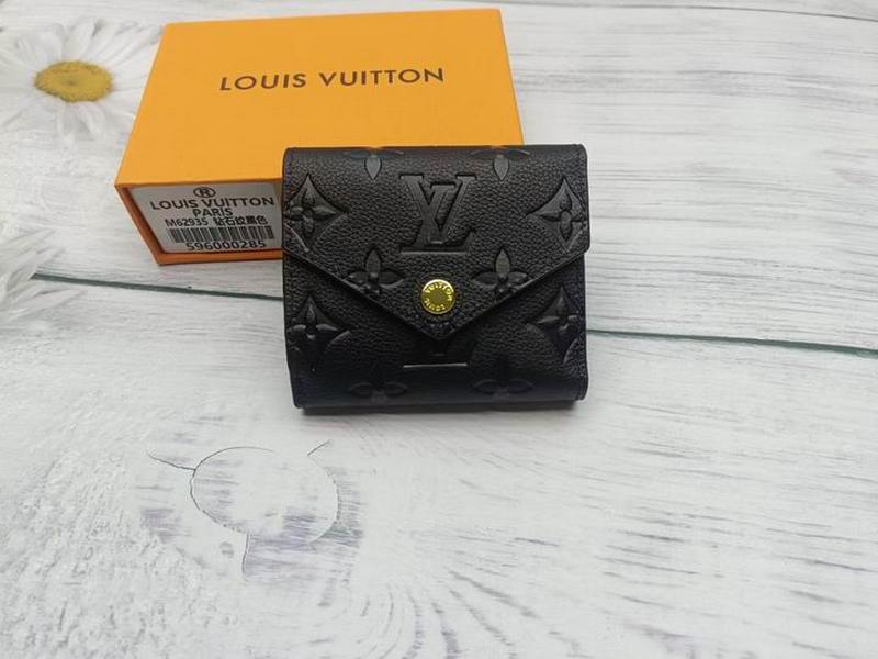 LV Wallets 86